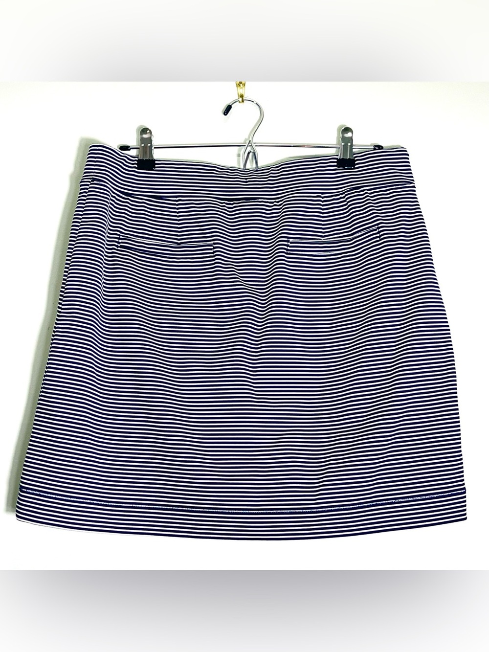 CHICO'S Zenergy Navy Blue White Striped Skort Golf Athletic Pockets Size 8/10 - Picture 2 of 11
